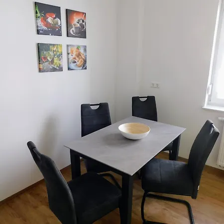 In Magdeburg-salbke Mit Balkon Und Wlan Magdeburgo