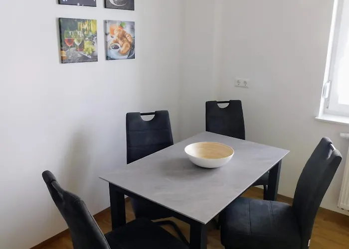 In Magdeburg-salbke Mit Balkon Und Wlan Magdeburgo